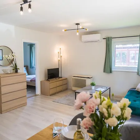 Myflat Diana Family Pensjonat Siófok